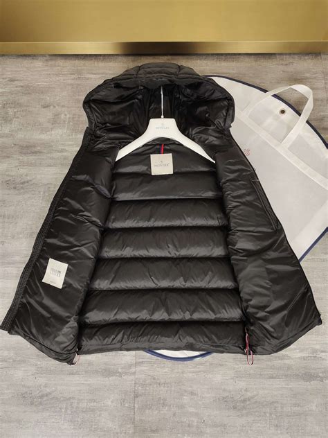 moncler gilet replica